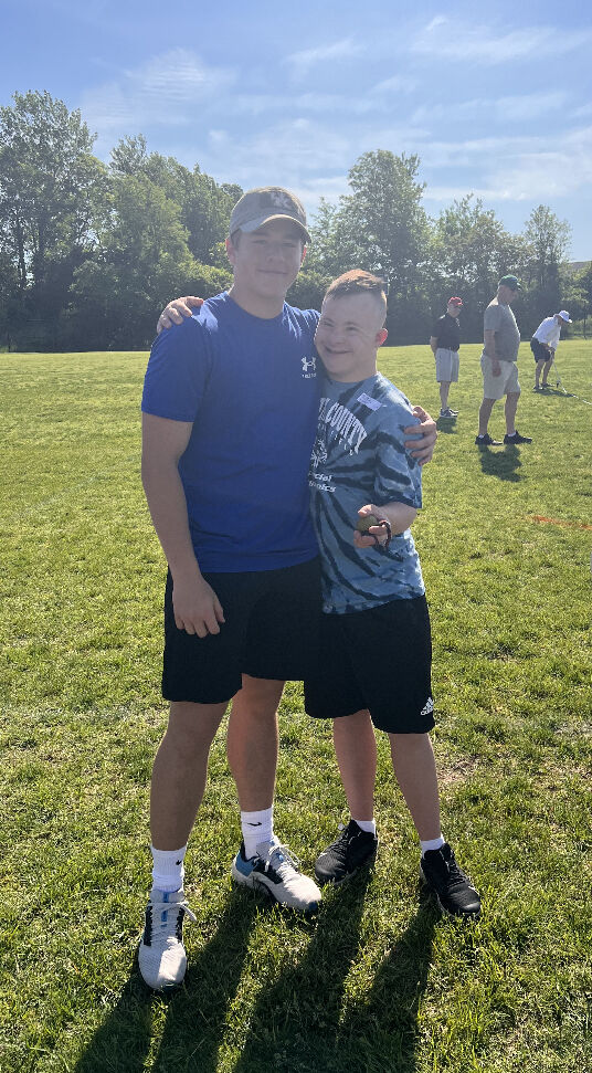 Jason Ellis' sons